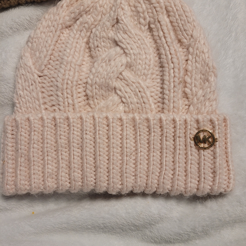 Bundle of 6 beanies MK